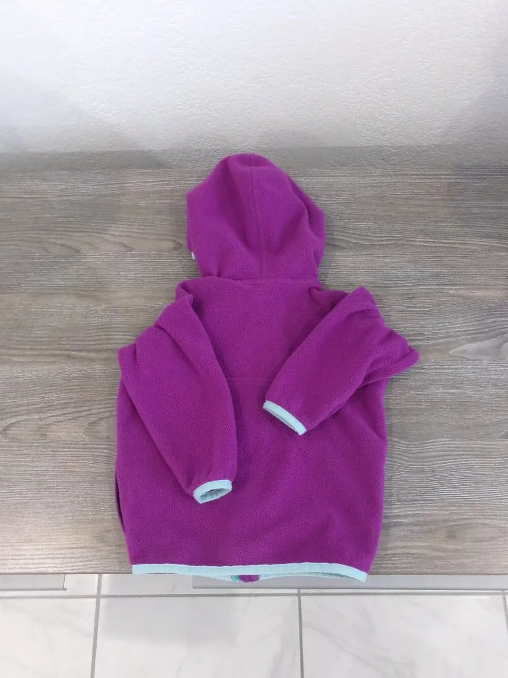 Patagonia Baby Girl 6 - 12 Months Hooded Fleece Jacket Purple w/ Blue Trim